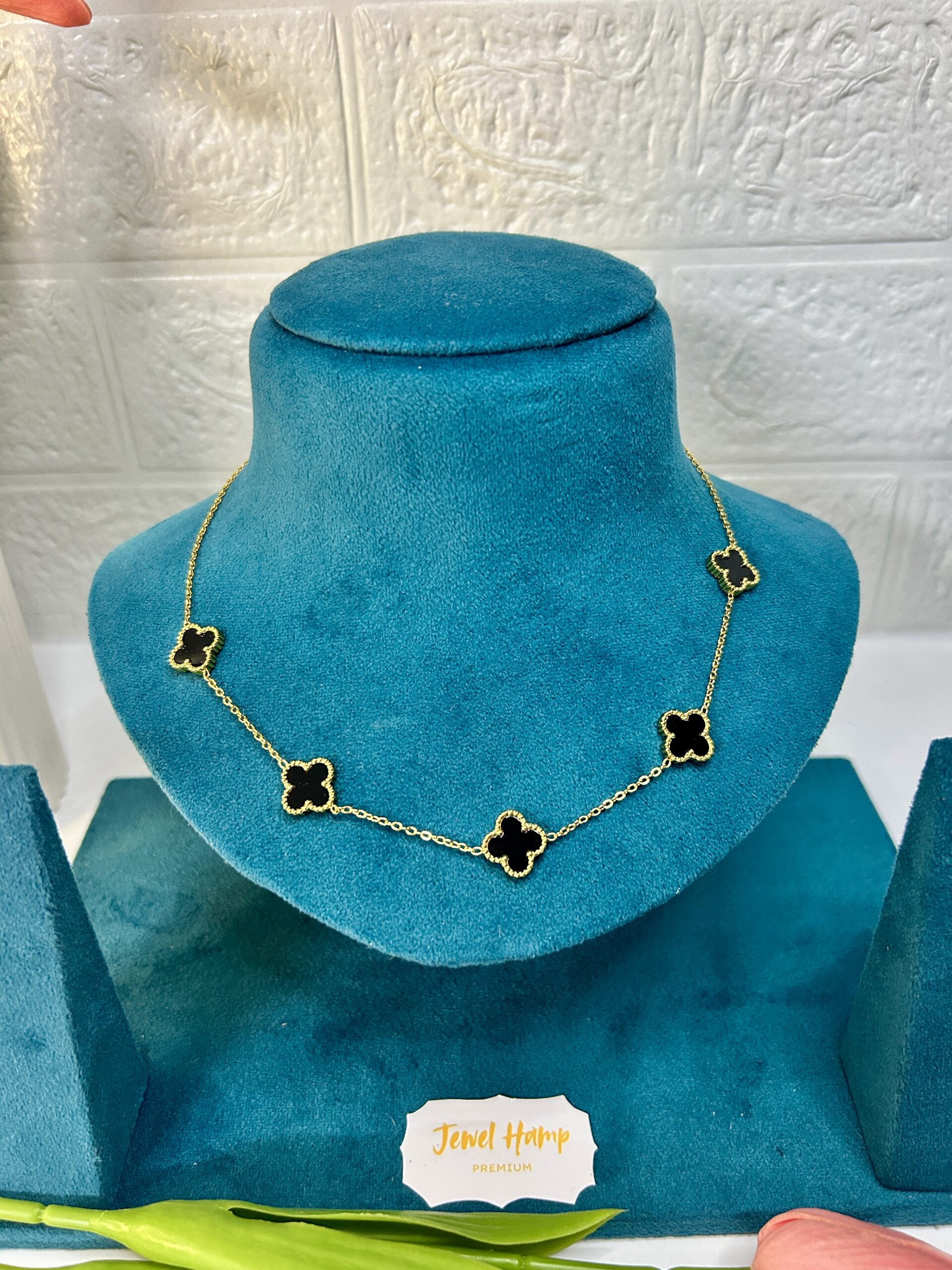 NECKLACE CLOVER BLACK - Image 2