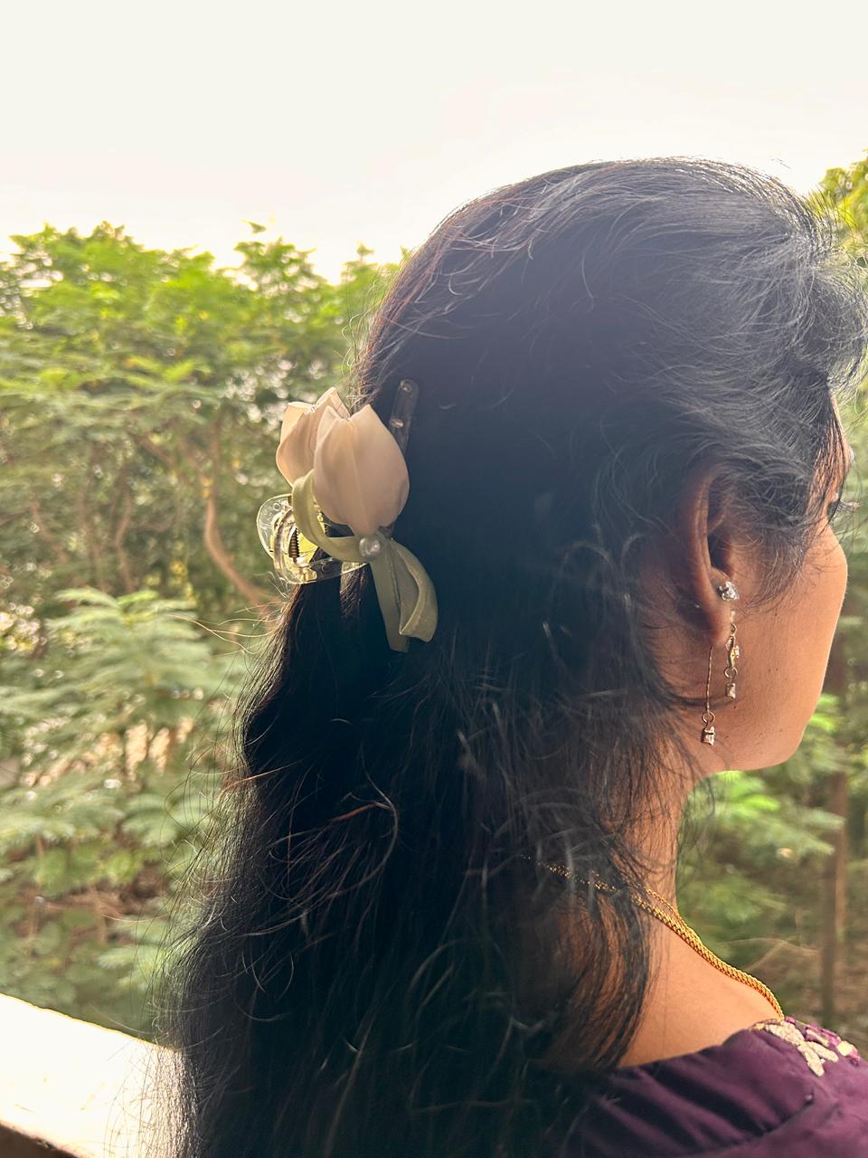 TULIP FLOWER CLIP (PLASTIC) - Image 4